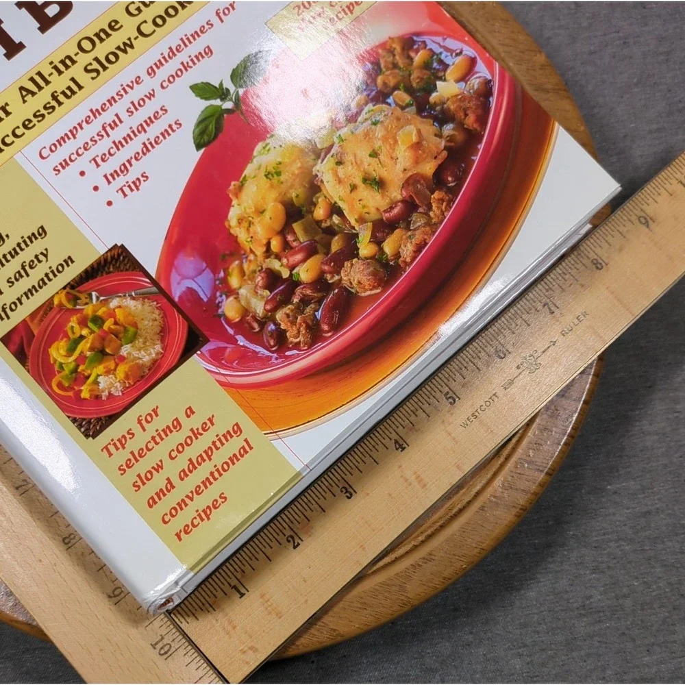 2005 The Slow Cooker Bible Favorite Brand‎ Name Recipes VTG Hardcover VERY GOOD